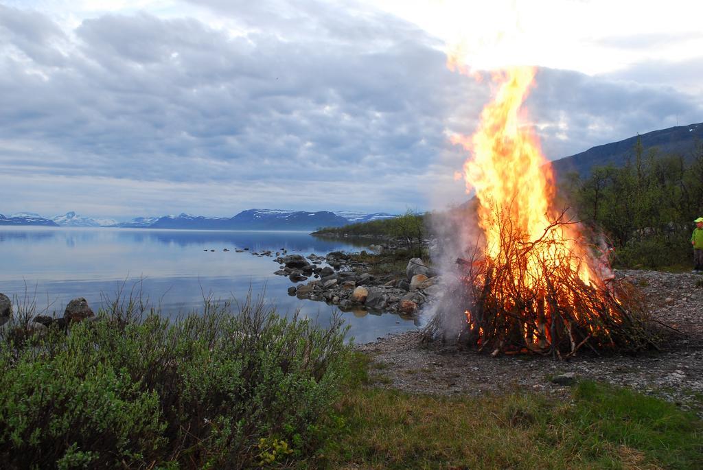 Kilpisjaerven Tunturimajat Villa Kilpisjarvi Bilik gambar